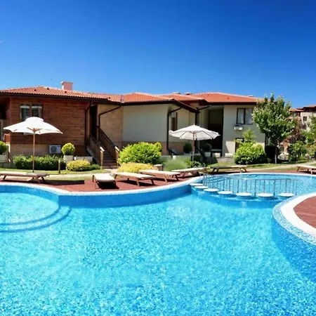 Garden Of Eden - Panorama C-1-15 Reymar Apartment *