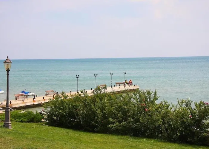 Garden Of Eden - Panorama C15 Rey&mar *